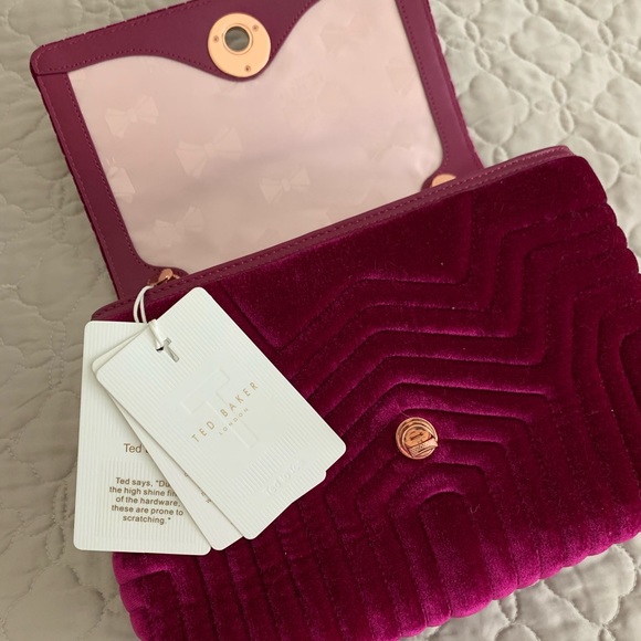 BRAND NEW ❣️Ted Baker Rachila Velvet Quilted Bag - Picture 6 of 11